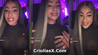 La famosa Yailin expone sus Grandes Tetas en Instagram Live