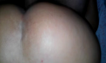 UNA CORONA A LA QUE LE GUSTA GEMIR