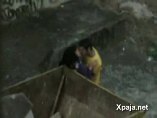 Afeitarse de nuevo en el cubo de basura