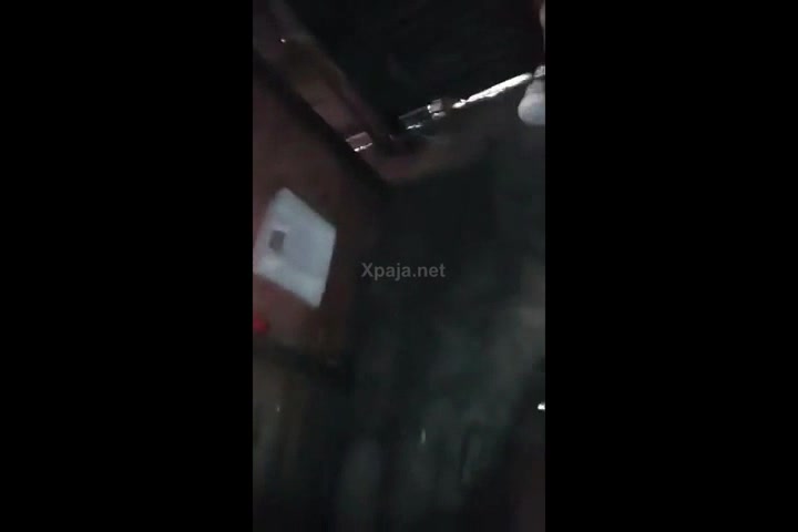 Culona de Villa Altagracia se registra tomando una ducha