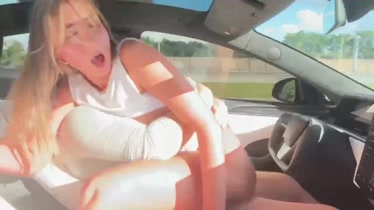 Big Ass Blonde se joda de camino a casa