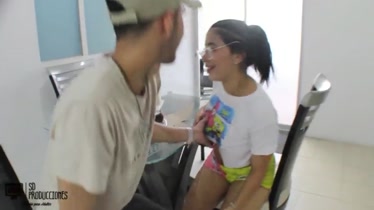 Me follé mi maldito mierda en su habitación mientras su hermanastro no es