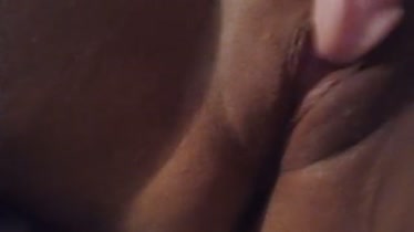 Solita con mis juguetes