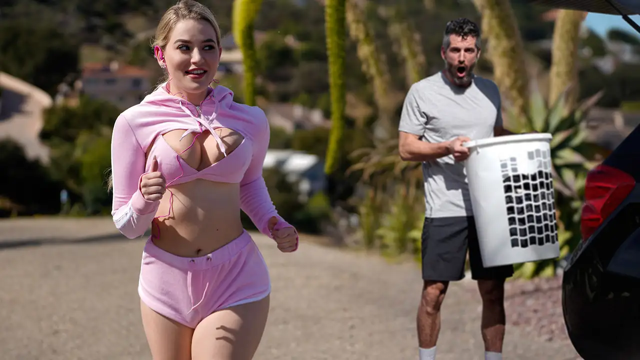 No puedo dejar de pensar en mi vecina rubia tetona y sus grandes tetas naturales