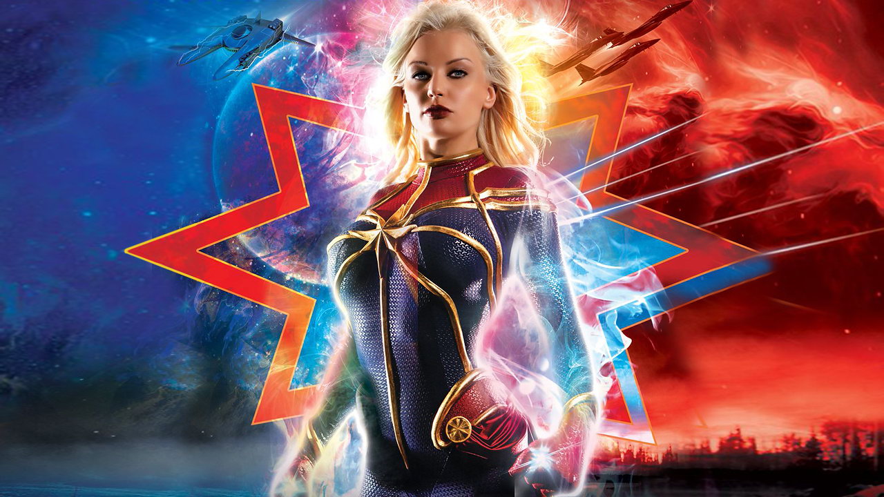 La Capitana Marvel se enfrenta a muchas pollas duras, pero como verdadera heroína demuestra que no puede ser vencida.