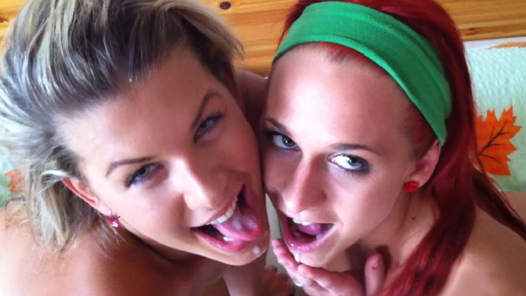 Chicas calientes disfrutan compartiendo una polla