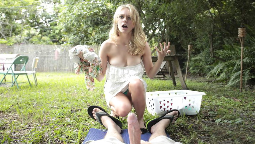 Rubia follada duro por su mirón