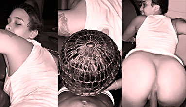 Dominicana singando por el culo quiere que se la echen dentro